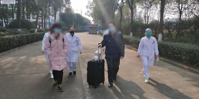 茫崖市病人院后返乡